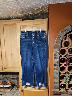 Judy Blue Wide Crop Jeans High Rise Wide Leg Button Fly Distressed Blue Raw Hem